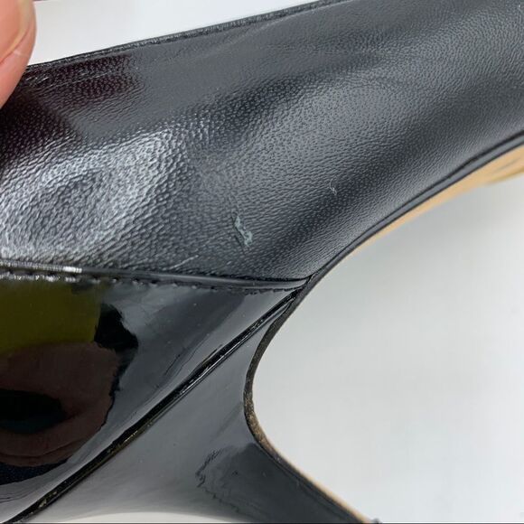 Cole Haan Black and Patent Leather Cap Toe Modest Heel Career Pumps Sz 7.5 - Picture 7 of 15